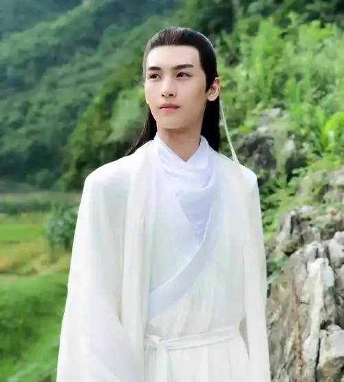 黄俊捷花好月又圆将播,剧情与原版上错花轿嫁对郎出入大
