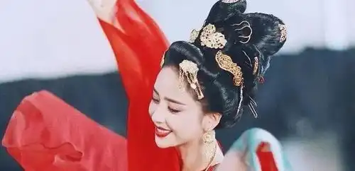 佟丽娅新剧照流出,被嘲不如女二,古装美人称号保不住
