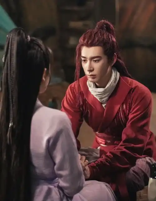 同样一人分饰多角,陈星旭成毅张彬彬谁更出彩