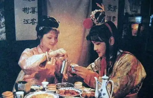 薛宝钗究竟得了什么病作者不好意思说,评书人却撕开了真相