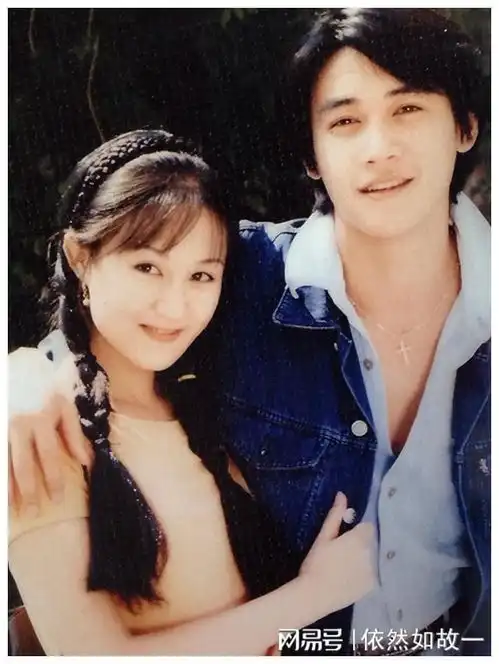 陆毅胡彦斌巴黎偶遇,生图曝光显老态,与精修图差异明显
