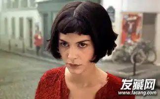 新衣王丽坤短发造型银色波波头变身芭比娃娃
