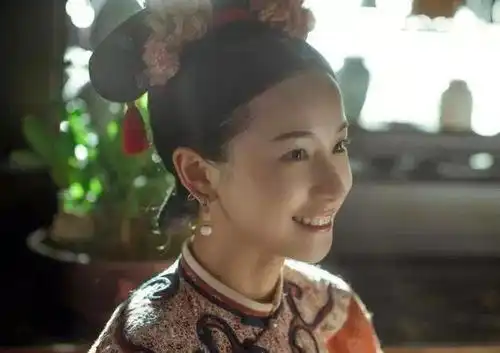 璎珞情同姐妹的贴身宫女,被乾隆封为贵人,六年后离奇死亡
