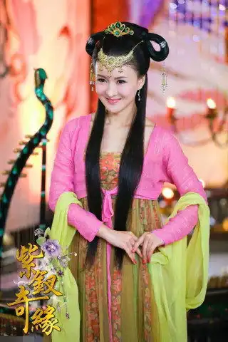 回家的诱惑捧红了秋瓷炫凌潇肃,却没有捧红有颜有身材的她
