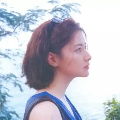 你没见过的李英爱童年少女时期照片,美人坯子从小便展露无遗
