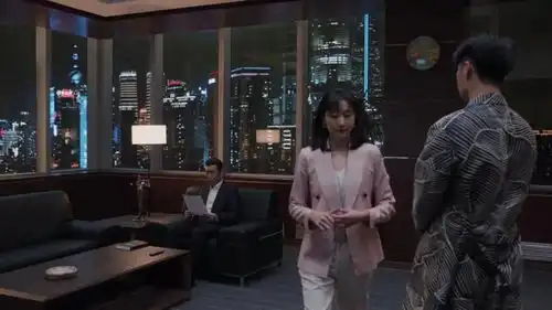 理想之城的董事长秘书安冬,出道3年,5次与于和伟同剧合作