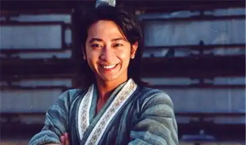 乌龙闯情关女一号霍水仙为什么不是皇后,刘病已喜欢的是谁
