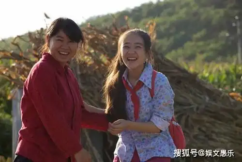 有种整容叫暖春的小花,当年嫌她土,如今却高攀不起