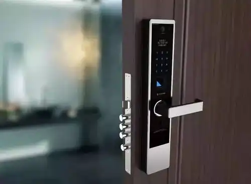 挑选智能门锁时,用户应该重点考虑哪些因素呢
