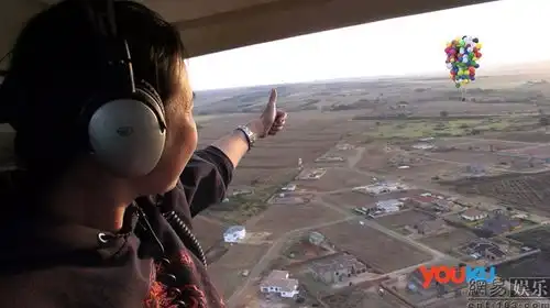 侣行上演现实版飞屋环游记