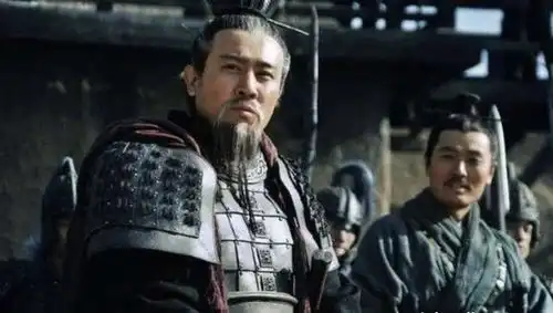 势不两立的曹操和刘备,本质却是惺惺相惜的英雄
