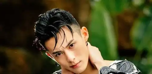 搭档胡一天获好评,身高不足颜值补齐,今晚快本她和他们都来了
