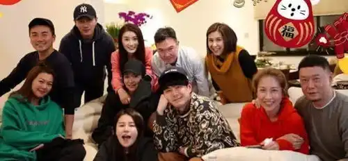 45岁刘恺威近照曝光,十年后重演千山暮雪,离婚后工作锐减

