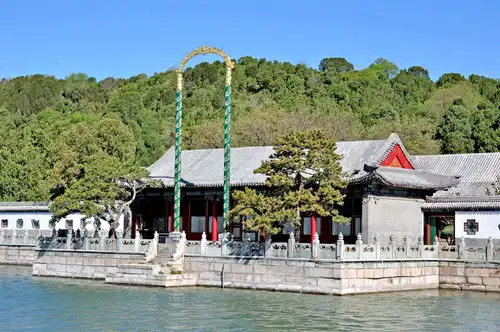皇家园林颐和园五十水木自亲
