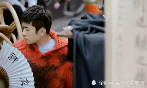 易烊千玺胡同大片上线气质优雅,是小王子没错了