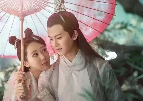 有种惊艳是男星撑伞照,许凯任嘉伦温柔,看到朱一龙惊为天人

