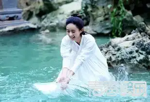 你的容貌没我好看杀姐姐又调皮了马可近照曝光堪比花美男
