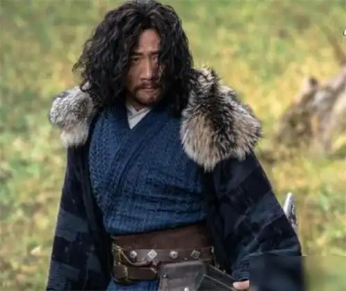 主角是家人,多位影帝影后做配,观众大导演,捧儿子不带这样的
