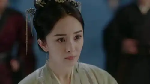 杨幂演少女被嘲讽看这五位女演员,人近中年,演少女毫无违和感
