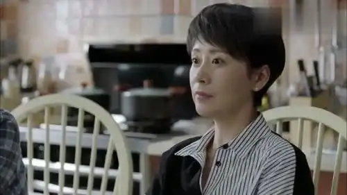 方一凡你说实话,去南京是不是为了陪英子,看你开心的样子