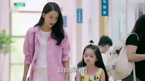 因为遇见你果果带乐童去看医生,医生让乐童第二天得做手术
