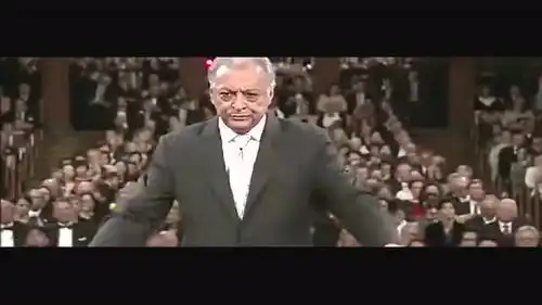 夏洛特烦恼看秋雅是怎么游蛙泳的,袁华陪夏洛喝酒
