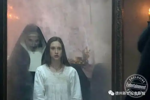 接招一大波好莱坞秋冬季新片发剧照迪士尼公主开睡衣趴毒液吓坏便利店抢匪

