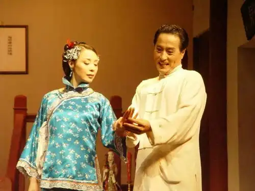 专访导演顾威575场北京人艺天下第一楼何以立
