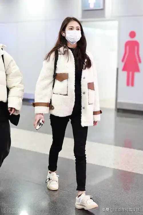 陈钰琪两世欢倚天屠龙记,镜双城私立蜀山学园