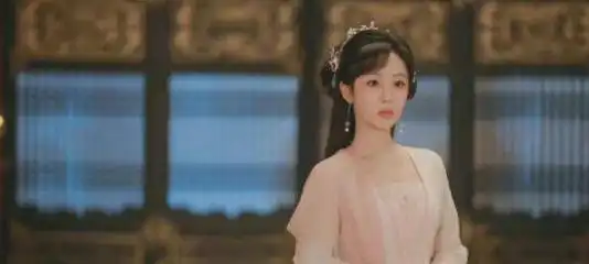 杨紫出走后,欢瑞一姐之争拉开序幕,最可能的不是袁冰妍而是她