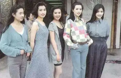 85斤以上不配穿的bm风,毁了多少女孩