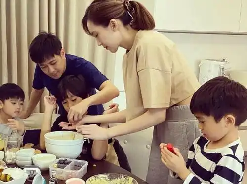 放羊的星星14年后男二卖茶具致富仍未婚,女主退圈结婚生子