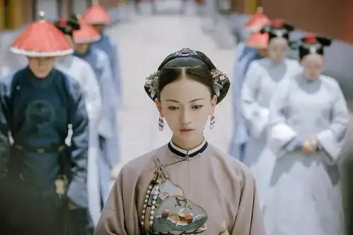 黄晓明洗去油腻,佘诗曼显老,鬓边公布新剧照令人惊艳
