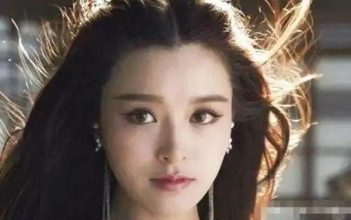 曾经让谢霆锋为之着迷婚后气质更胜以往,美魔女名不虚传
