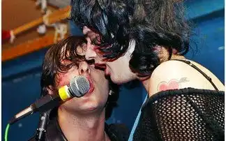 闻香识女人,闻摇滚乐知国家