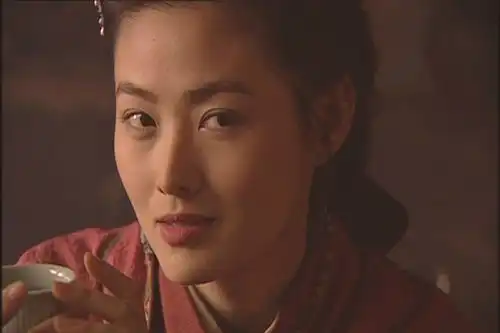 她是最美潘金莲扮演者,新电影中搭档多位巨星,疑似整容无人敢认