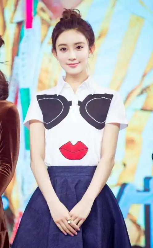 遭郭敬明痛批网红脸,于正前排吃瓜,孟子义到底错在哪里