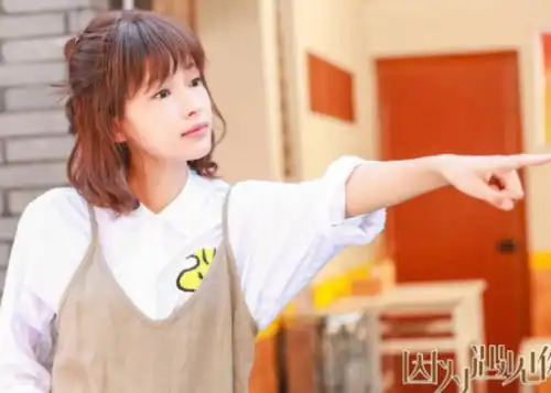 比关晓彤还爱热搜,孙怡董子健挑战粉丝智商,流量们都要买热搜

