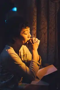 相爱相亲曝剧照张艾嘉爱情于我是一种动力
