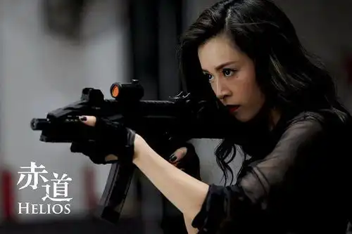 文咏珊新片化身炸弹狂魔,与余文乐上演虐恋版春娇志明
