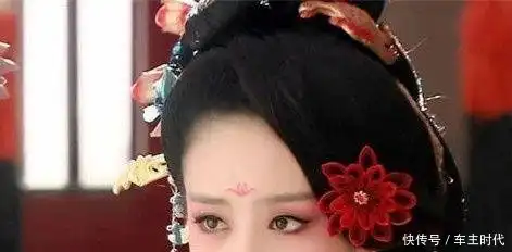 佟丽娅敦煌舞一出,哈妮克孜都被秒成买家秀

