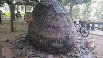 这是才华北漂小伙自建蛋形蜗居生活4年