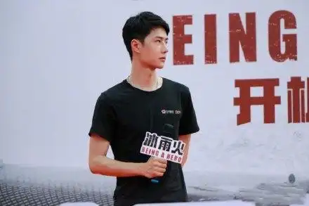 王一博不仅新剧官宣,短发造型也被曝光,还将为新品牌代言