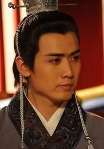 她是张一山王俊凯的老师,挑个没人演得角色却大火,身份很不简单