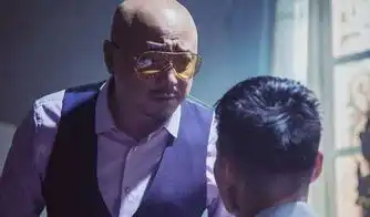 我是特种兵中的她,为了猎毒人,她不惜增肥扮相变老