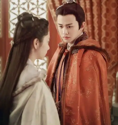 锦衣之下210陆绎身体不适突然晕倒