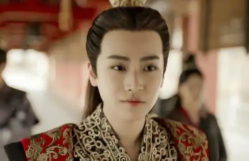 祝绪丹新剧骂声一片,女扮男装的水准,至少要像庆余年战豆豆
