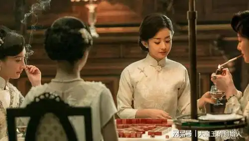 暂坐坐拥23套房的富婆,依然用身体谋求利益,贪欲有多可怕
