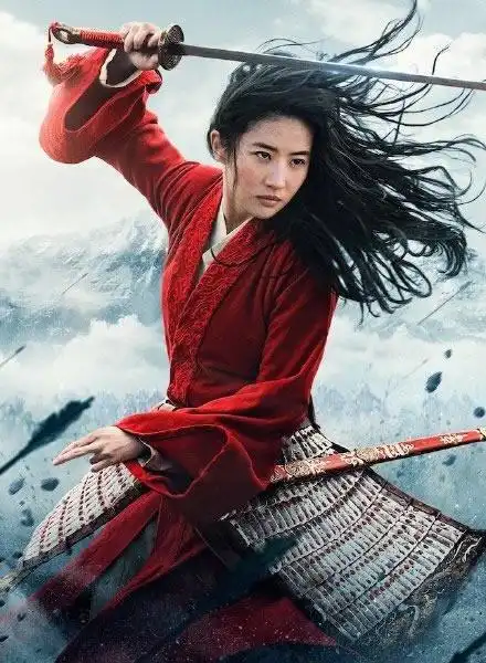 刘亦菲晒照秀肌肉随性又洒脱,全无偶像包袱,穿西装的样子又飒又a有英气,是
