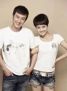 文章黄暴戏女主角身份曝光